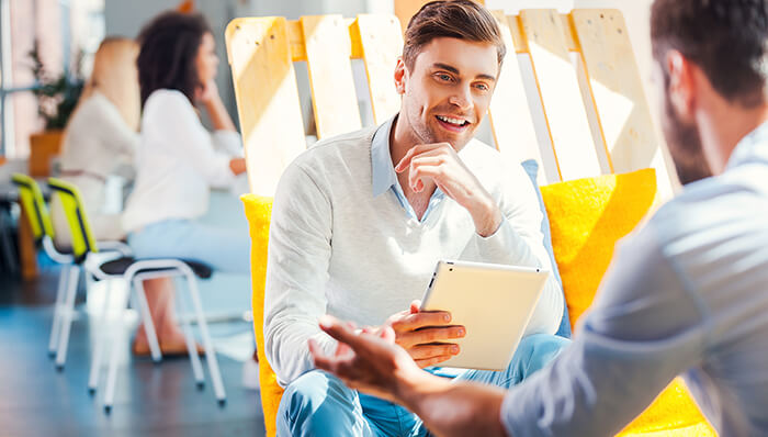 Tudo o que você precisa saber para contratar um profissional estrangeiro