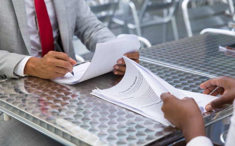 Como a PQ Silicatos estruturou sua política de cargos e salários com a Rhopen